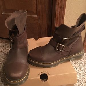 Dr Martens boots never worn!